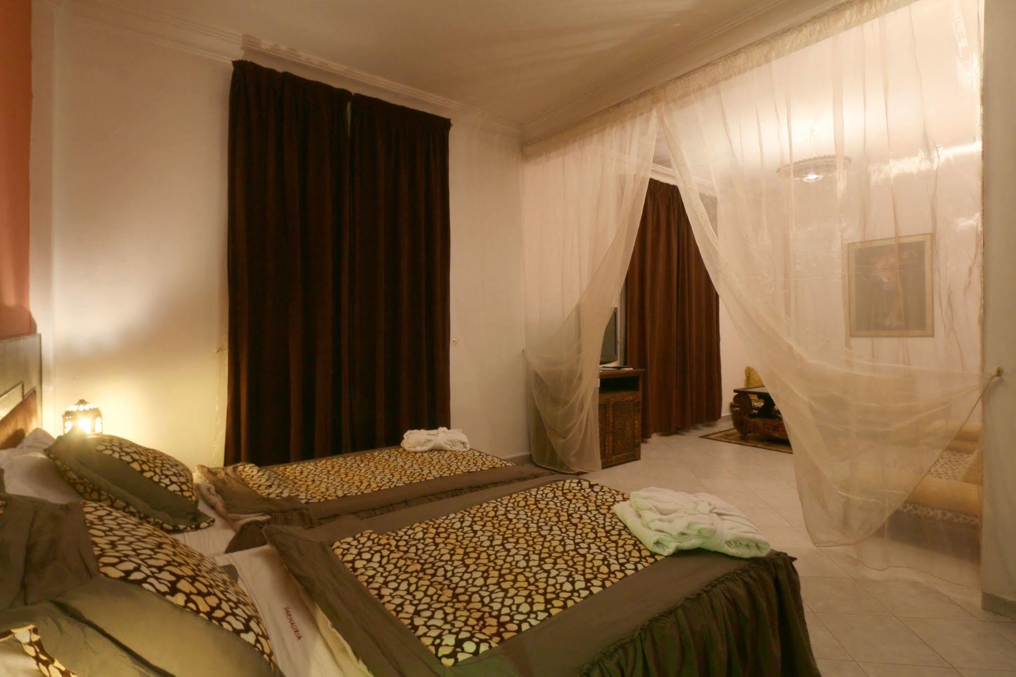 Hotel Tafoukt 马拉喀什 外观 照片